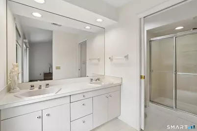 11 Boulevard Drive #10-45, Danbury, CT 06810 - Photo 17
