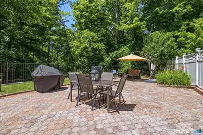 10 Albion Road, New Fairfield, CT 06812 - Photo 7