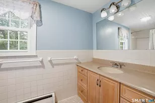 380 Wildwood Dr, Orange, CT 06477 - Photo 25
