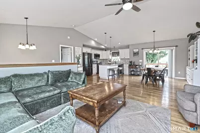 2 Cordone Circle, West Haven, CT 06516 - Photo 3