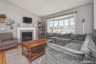 2 Cordone Cir, West Haven, CT 06516 - Photo 5