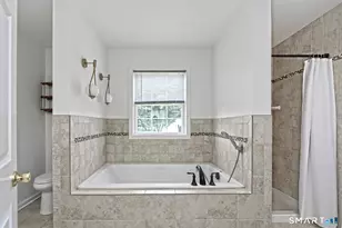 2 Cordone Cir, West Haven, CT 06516 - Photo 15