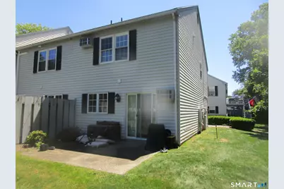 4 Founders Village #4, Clinton, CT 06413 - Photo 7
