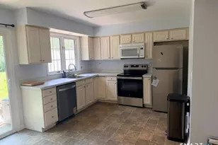 4 Founders Village, Clinton, CT 06413 - Photo 3