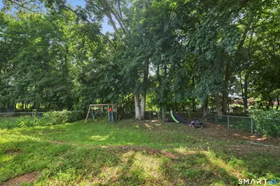 110 Hawthorne Street, Manchester, CT 06042 - Photo 27