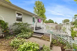 70 Vivian St, Waterford, CT 06385 - Photo 27