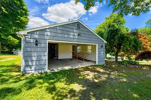608 Avon Dr, Orange, CT 06477 - Photo 27