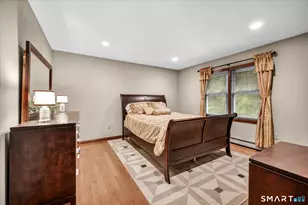 33 Shawnee Ln, Monroe, CT 06468 - Photo 31