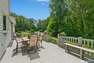 33 Shawnee Ln, Monroe, CT 06468 - Photo 7