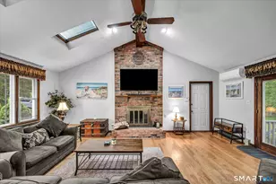 33 Shawnee Ln, Monroe, CT 06468 - Photo 15