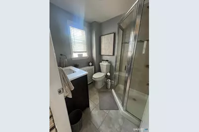 85 Glendale Avenue, Bridgeport, CT 06606 - Photo 15