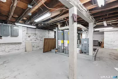 651 Iranistan Avenue, Bridgeport, CT 06605 - Photo 17