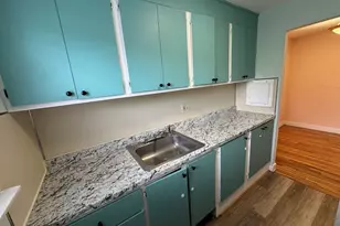 24 Merrill St, Hartford, CT 06106 - Photo 9