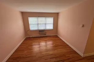24 Merrill St, Hartford, CT 06106 - Photo 13