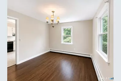 8 Oakledge Circle, Norwalk, CT 06854 - Photo 5