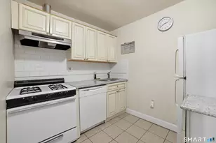 382 Whitney Ave, New Haven, CT 06511 - Photo 11