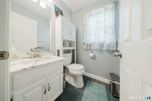 20 Elm Meadows, Enfield, CT 06082 - Photo 7