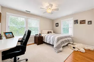 24 Warsaw St, Fairfield, CT 06825 - Photo 15