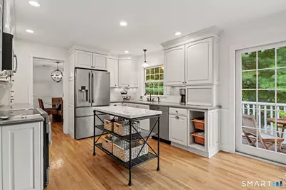 10 Old Field Place, Norwalk, CT 06853 - Photo 17