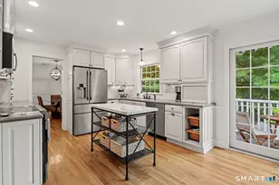 10 Old Field Pl, Norwalk, CT 06853 - Photo 17