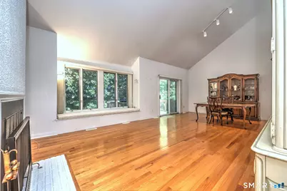 690 Forest Road #382, West Haven, CT 06516 - Photo 9