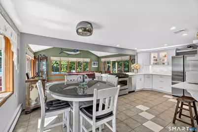 95 Cass Avenue, Wallingford, CT 06492 - Photo 3