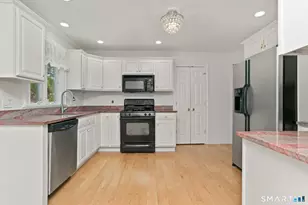 310 Main St, Westport, CT 06880 - Photo 11