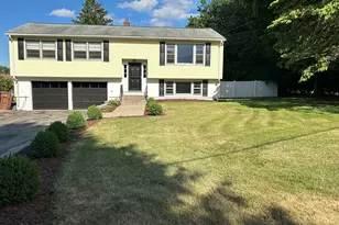5 Sharon Ct, Shelton, CT 06484 - Photo 1