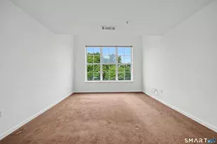 25 Adams Ave, Stamford, CT 06902 - Photo 19