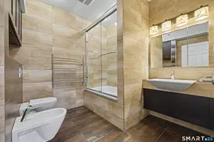25 Adams Ave, Stamford, CT 06902 - Photo 21