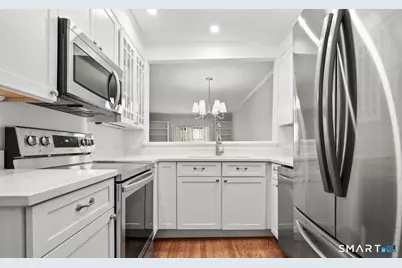 51 Forest Avenue #24, Greenwich, CT 06870 - Photo 3