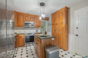 195 Luanne Rd, Stratford, CT 06614 - Photo 13