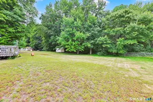 34 Laurel St, Enfield, CT 06082 - Photo 37