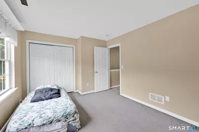 34 Laurel Street, Enfield, CT 06082 - Photo 23
