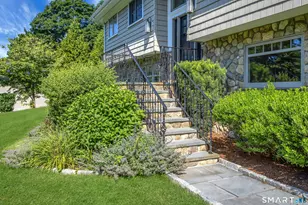 6 Loren Ln, Westport, CT 06880 - Photo 3