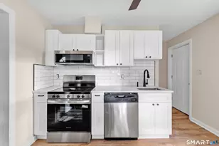 150-152 Alexander Dr, Bridgeport, CT 06606 - Photo 17
