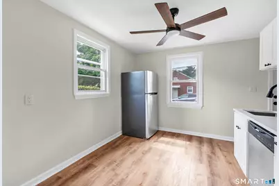 150-152 Alexander Drive, Bridgeport, CT 06606 - Photo 5