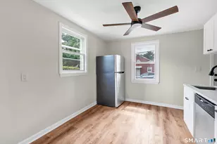 150-152 Alexander Dr, Bridgeport, CT 06606 - Photo 5