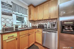 48 Linley Rd, Trumbull, CT 06611 - Photo 27