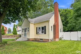 15 Liberty St, Manchester, CT 06040 - Photo 1
