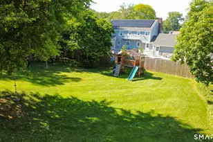10 Eastwood Rd, West Hartford, CT 06117 - Photo 29