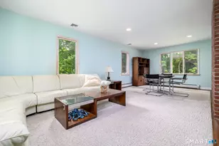 80 Wake Robin Ln, Stamford, CT 06903 - Photo 11