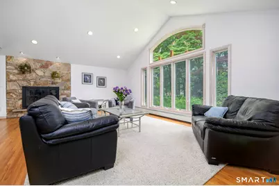 80 Wake Robin Lane, Stamford, CT 06903 - Photo 5