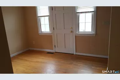 19 Grand Avenue, New Haven, CT 06513 - Photo 17