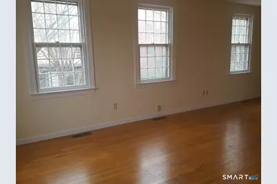 19 Grand Avenue, New Haven, CT 06513 - Photo 5
