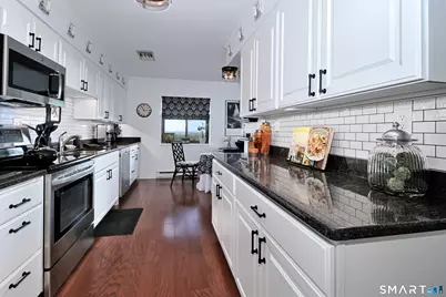 3200 Park Avenue #9D1, Bridgeport, CT 06604 - Photo 23