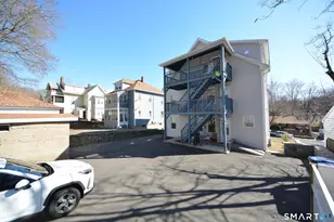 81 Myrtle Ave, Ansonia, CT 06401 - Photo 25