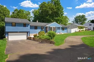 16 Crestview Terrace, Wallingford, CT 06492 - Photo 5