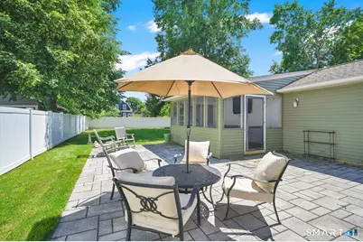 1391 Boulevard, West Hartford, CT 06119 - Photo 23