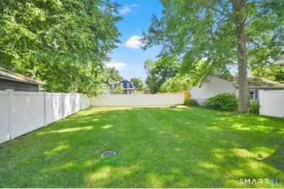 1391 Boulevard, West Hartford, CT 06119 - Photo 29